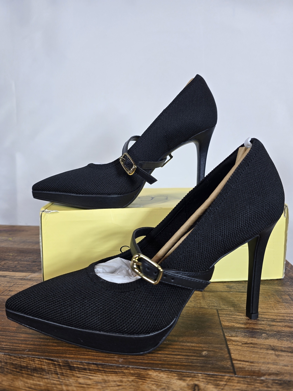 Cosy Island Classic Black Mary Jane High Heels with Gold Buckle Size 9